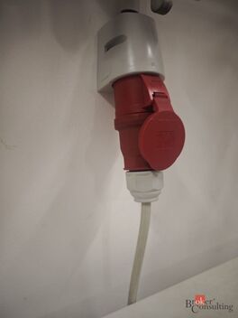 foto02_11502316_1999h0.jpg