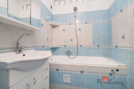 foto02_11505436_uj2ig.jpg