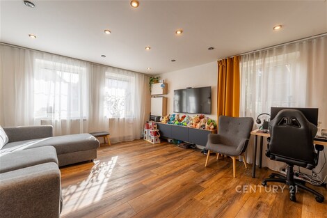 foto04_11562409_xh398.jpg