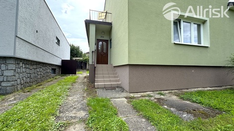 foto05_11360910_5outa.jpg
