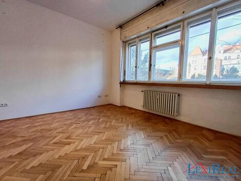 foto02_11495831_7ijtc.jpg