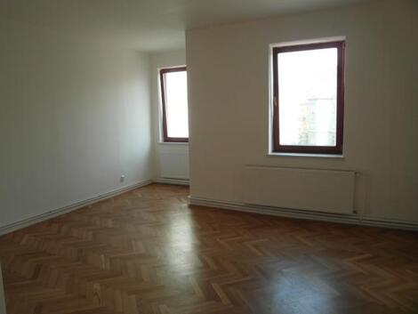 foto02_11522347_11099k.jpg
