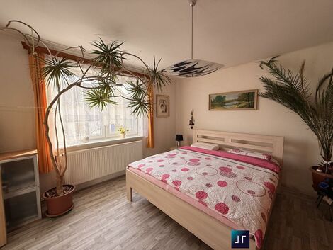 foto02_11484675_perek.jpg