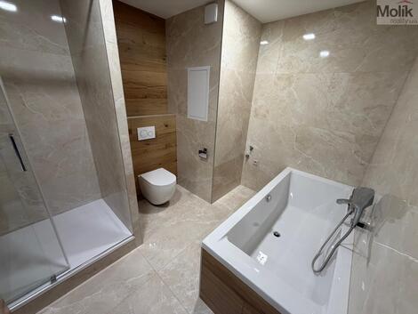 foto02_11484096_1j6ugs.jpg