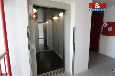 941/foto12_11488459_1ibigg.jpg