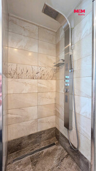 949/foto12_11537915_r6sng.jpg
