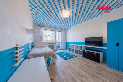 956/foto12_11567137_975u4.jpg