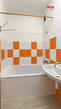 957/foto12_11563761_120wms.jpg