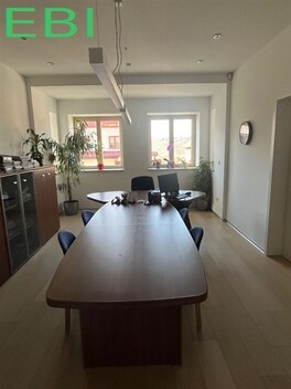 foto04_11460068_jakmo.jpg