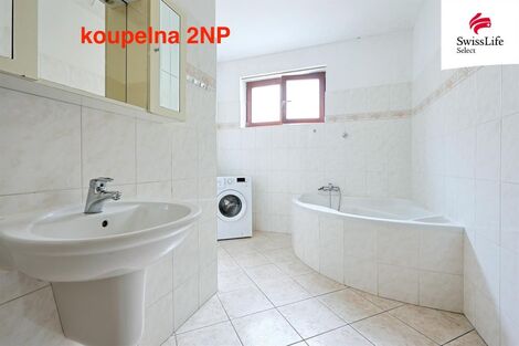 foto02_11550475_dep8k.jpg