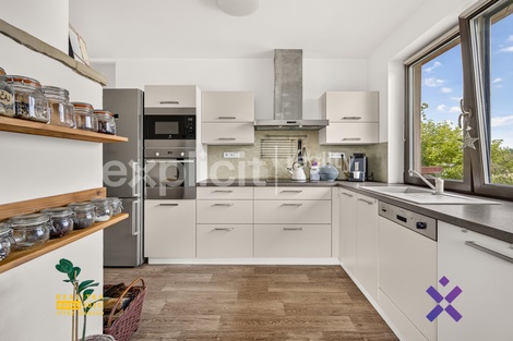 foto05_11540762_2cs00.jpg