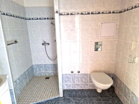 foto04_11384044_1gbmnc.jpg